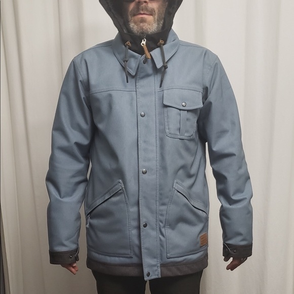 Snowboard/ski suit - Picture 1 of 7